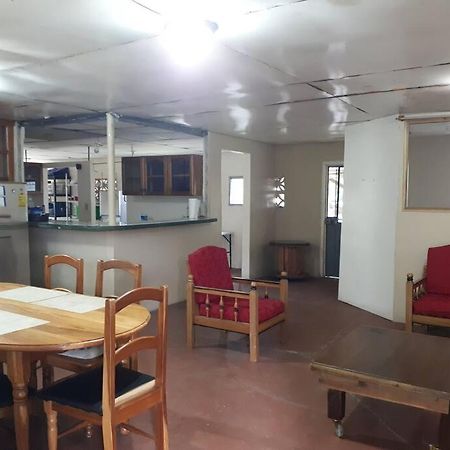 Gia'S Garage & Home For Bocas Travelers Almirante Exterior photo