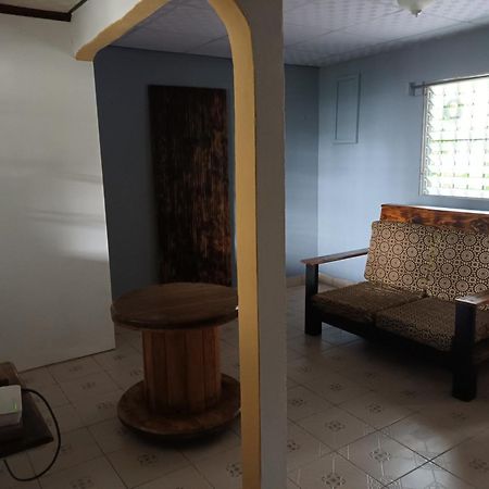 Gia'S Garage & Home For Bocas Travelers Almirante Exterior photo